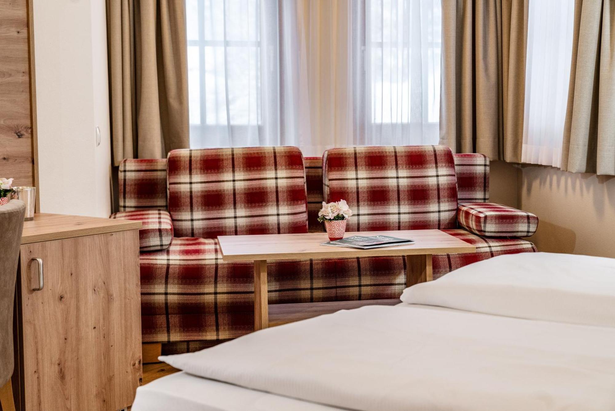 Hotel Am Sonnenhuegel ฟิลซ์โมส ภายนอก รูปภาพ