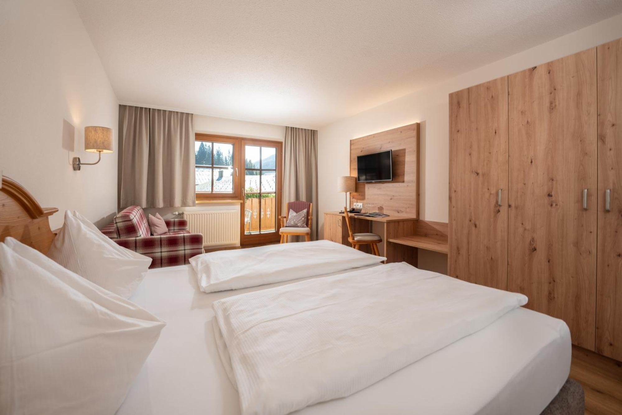 Hotel Am Sonnenhuegel ฟิลซ์โมส ภายนอก รูปภาพ